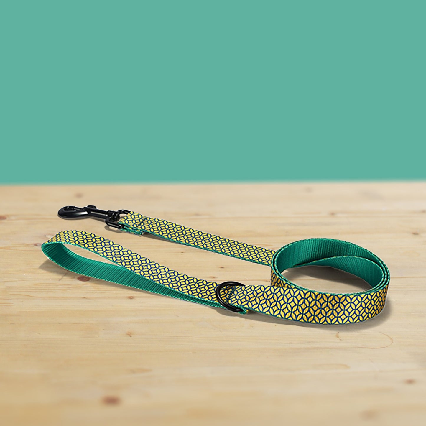 Personalized Dog Collar and Leash Set with Bowtie – Custom Engraved Name Buckle